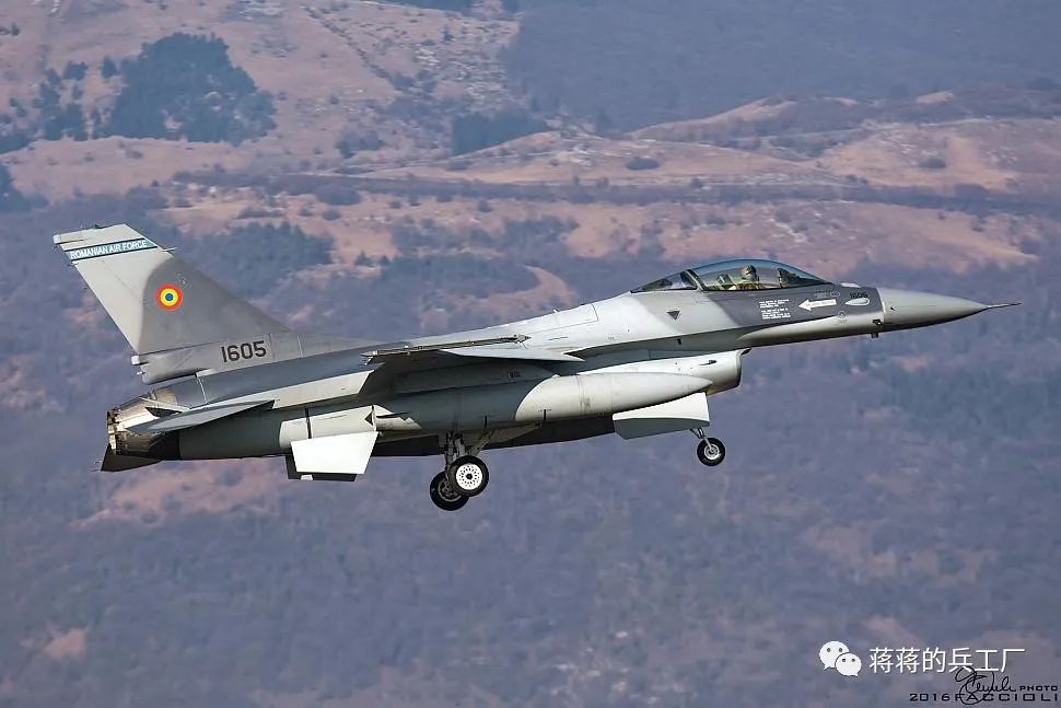 罗马尼亚空军视频,罗马尼亚捡破烂