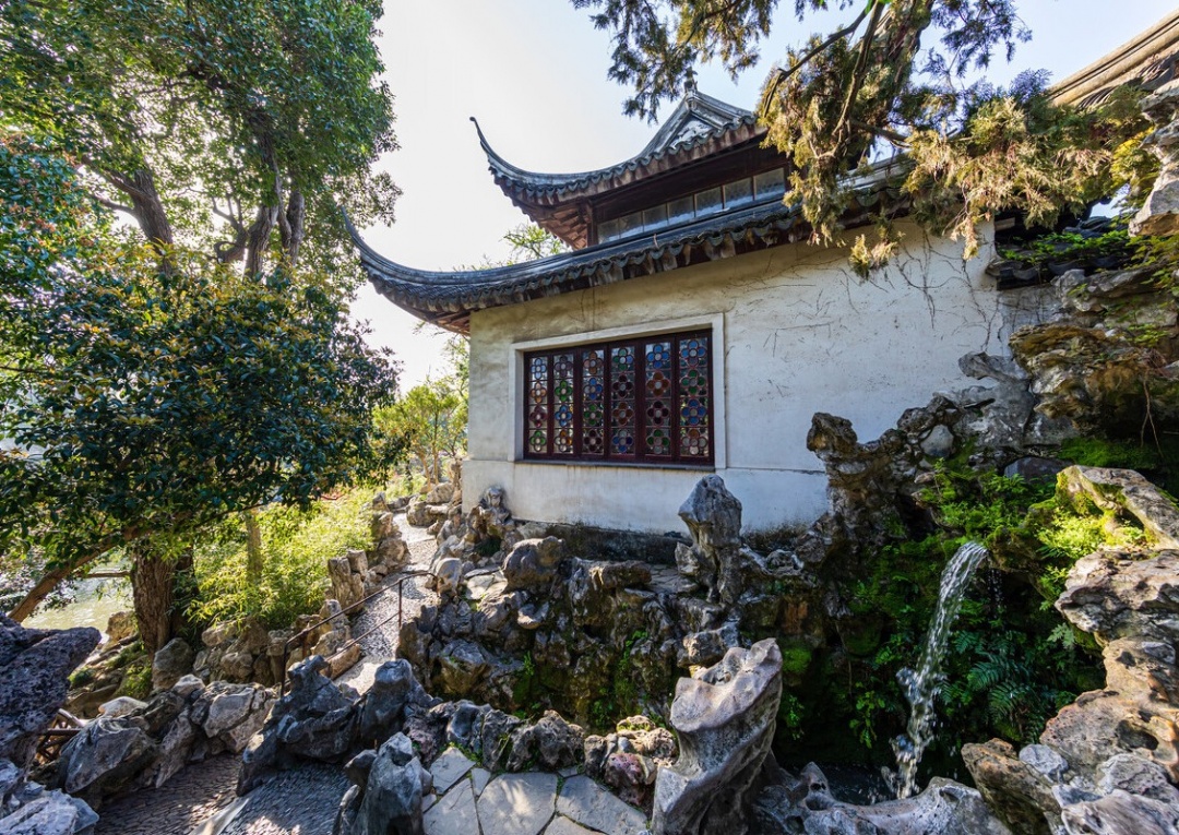 狮子林最有名的叠石假山,狮子林为什么叫假山王国