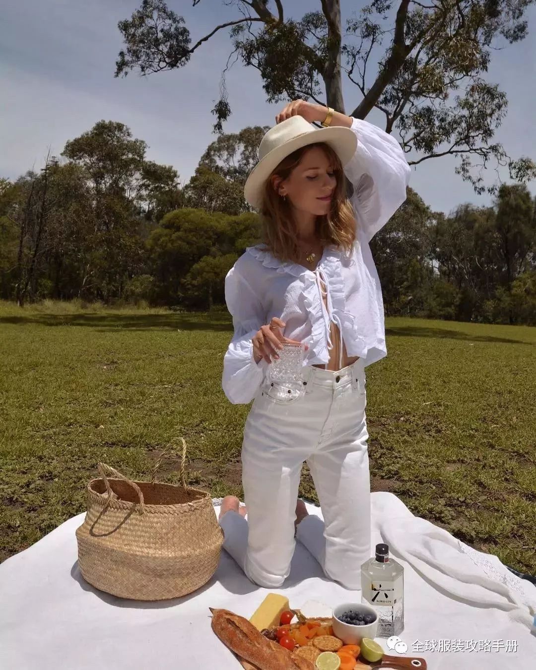 白衬衫怎么穿不脏,白衬衫怎么穿好看又干净