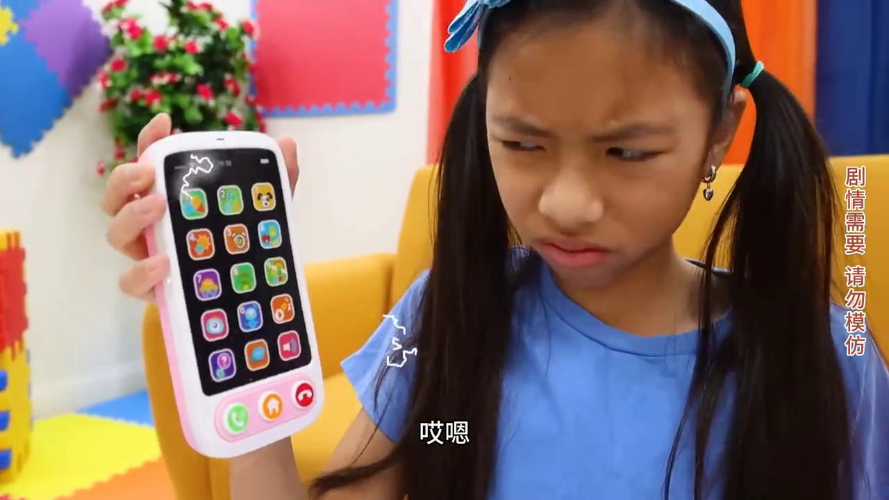 吃巧克力足球,巧克力足球宝宝