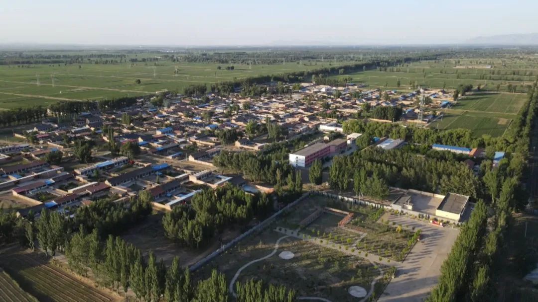 勤劳致富靠双手纯手工活,小小手工活带动大产业