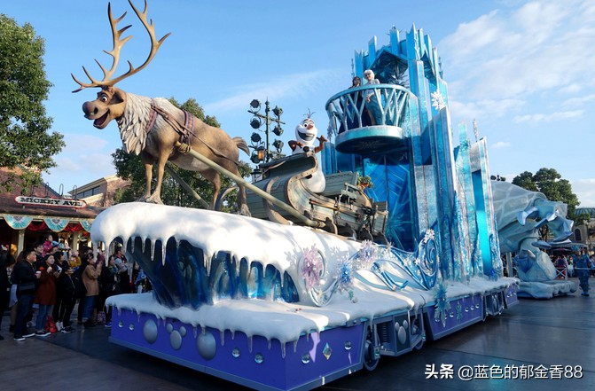 周末白相里的一张床、一群朋友、暴走于迪士尼乐园