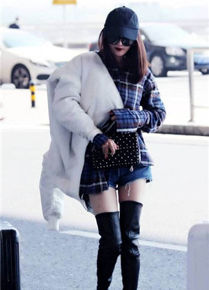 过膝靴如何搭配显腿长过膝靴筒老掉怎么办