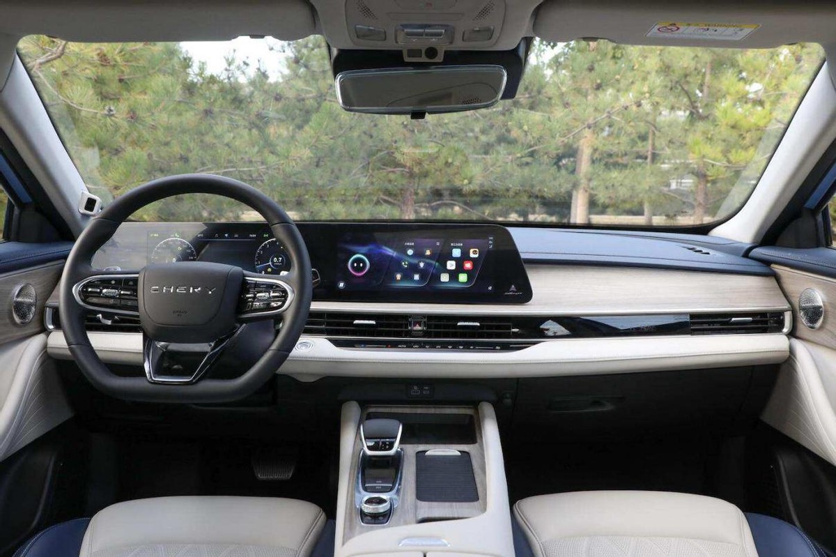 奇瑞艾瑞泽8新款2022手动挡,奇瑞艾瑞泽8荣耀版1.6t落地价