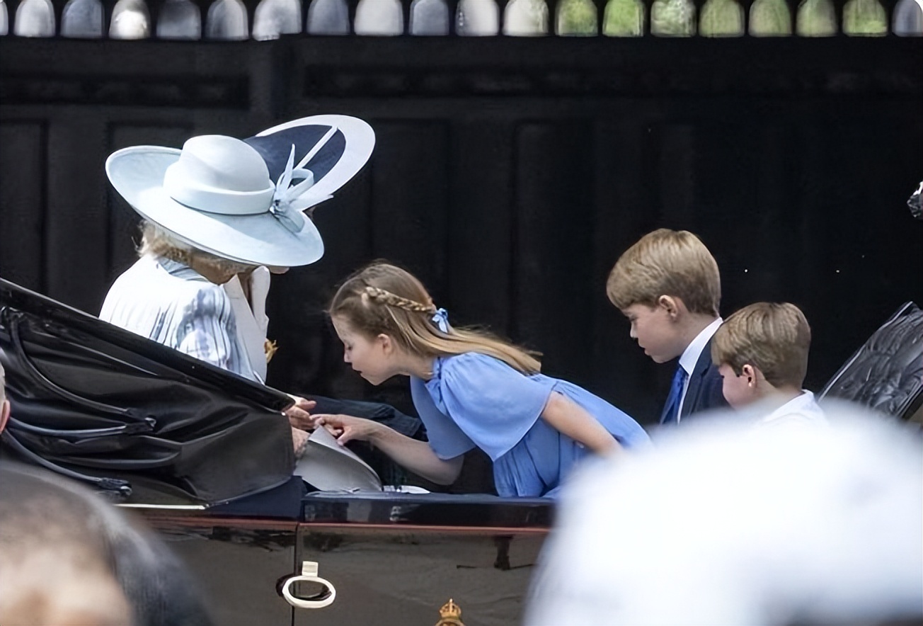 太会投胎了！全球超有钱的4个小孩，3位来自王室，1位来自中国