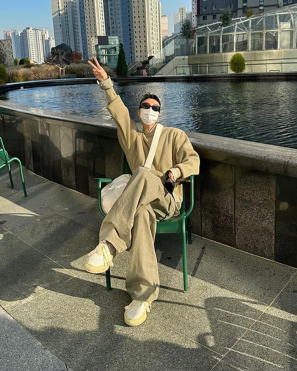 韩国穿搭ins大牌时尚博主,韩国穿搭ins时尚博主elborn