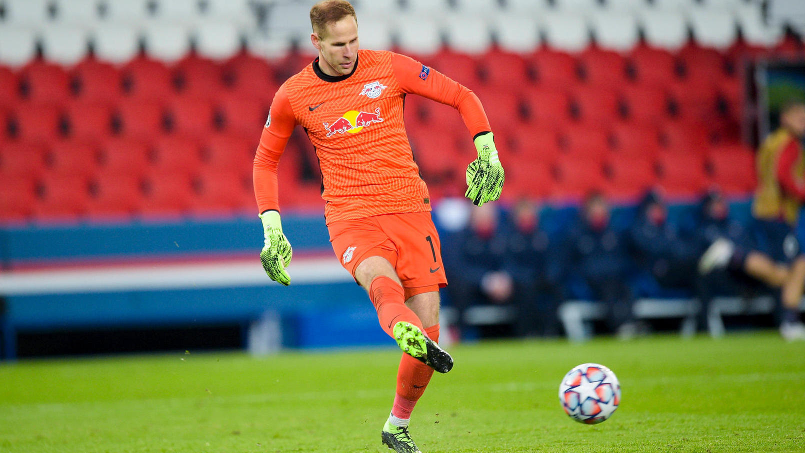 足坛中最强的十个守门员,足坛十大最强守门员