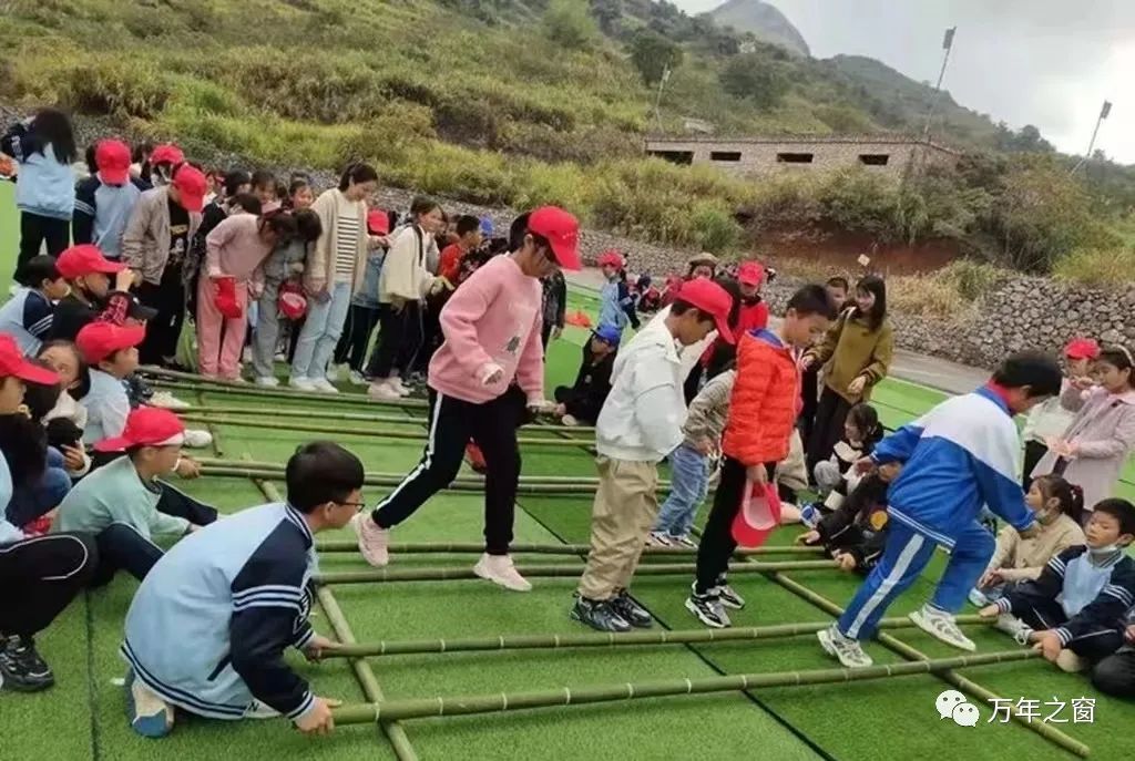 喜迎二十大民族教育进步,喜迎二十大欢乐城乡