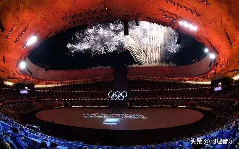 为什么春节的时候要走亲访友,在春节为什么要走亲访友