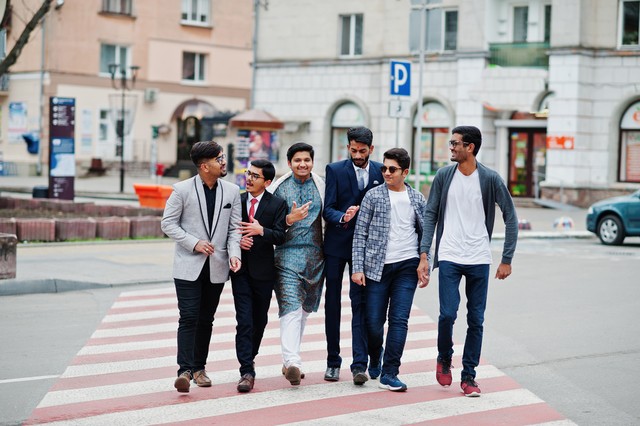 巴基斯坦真实生活收入,巴基斯坦多少工资算富人