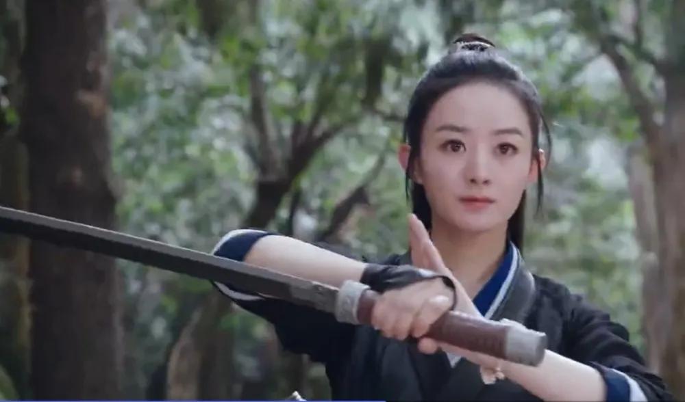 二刷《有翡》鲜衣怒马刀出鞘，抢个王爷当相公?赵丽颖