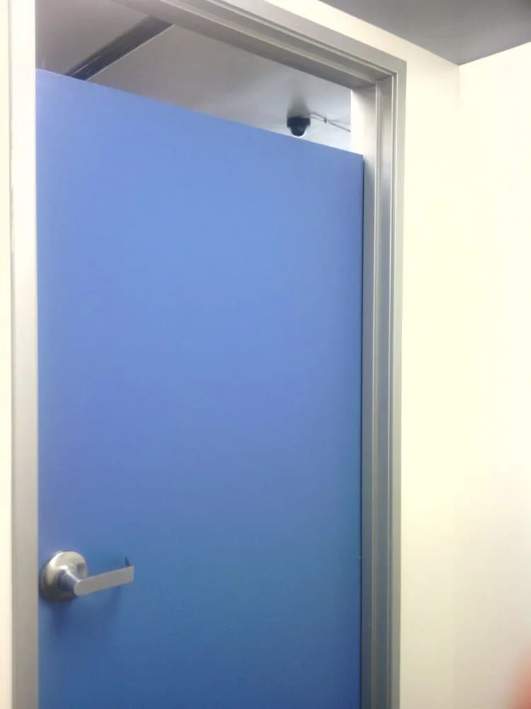 美国超市安装摄像头,在更衣室安装摄像头是不是违法了