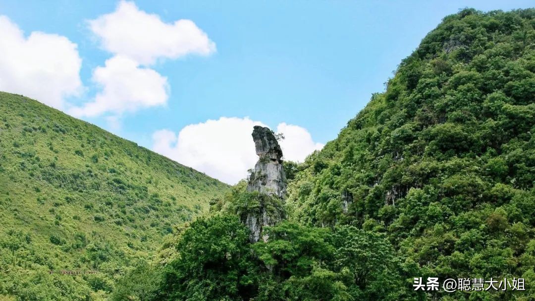 贵州兴义万峰林油菜花盛开时期,贵州兴义风景区万峰林