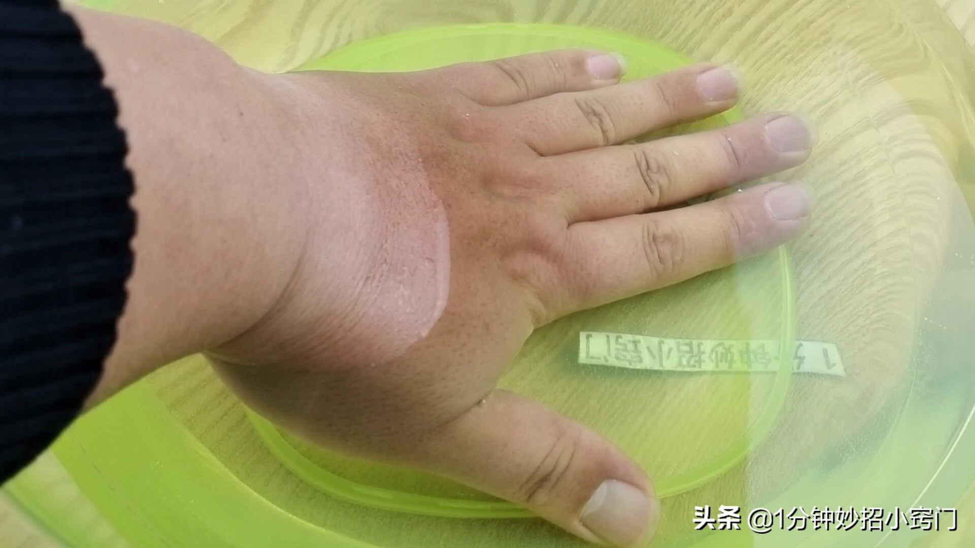 解决手部粗糙的小妙招,手粗糙怎么办教你一招就变好看