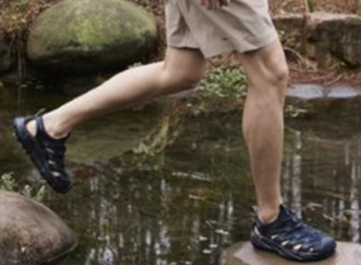 户外人生专栏,户外旅游涉水凉鞋