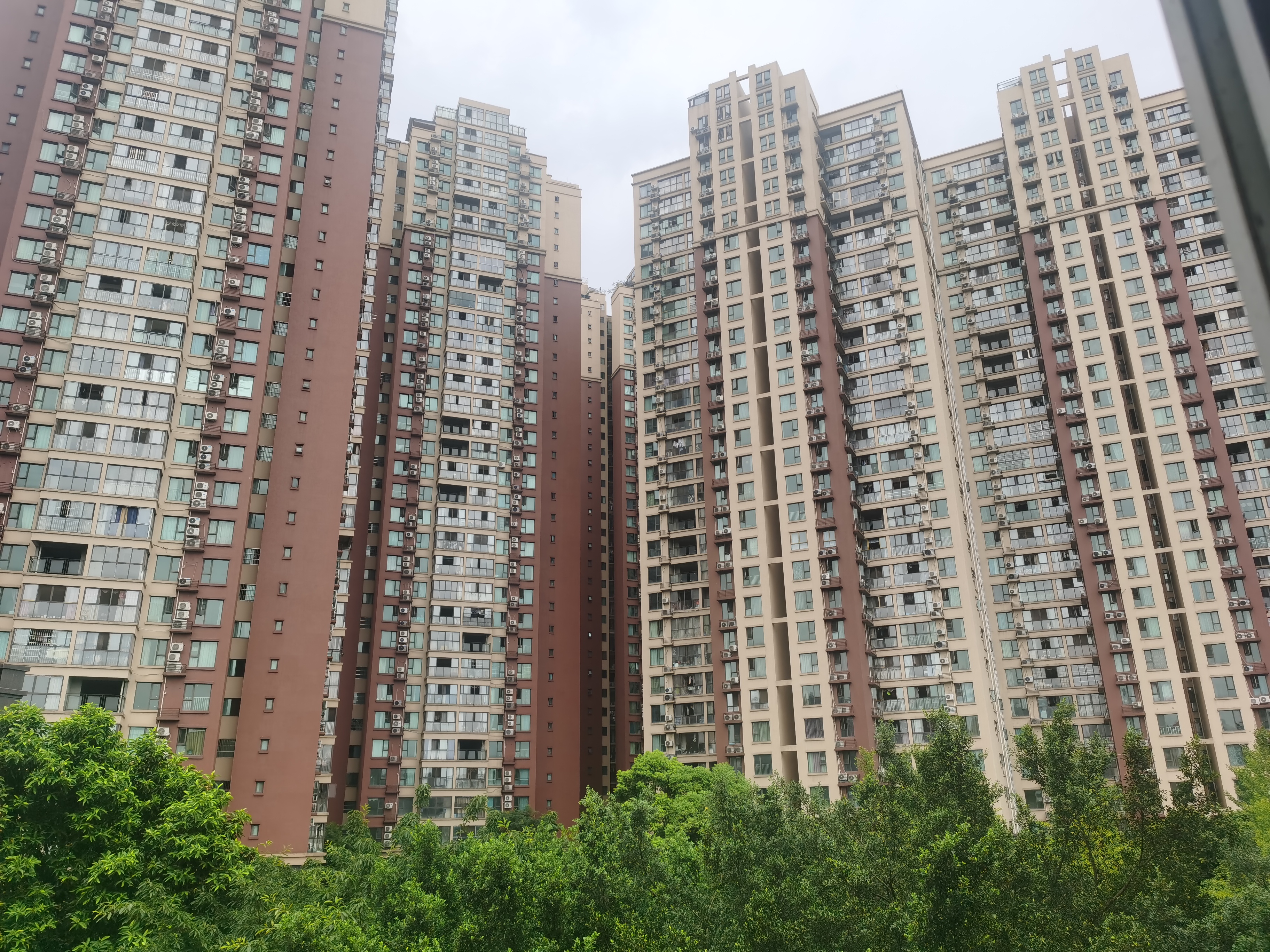 城镇住宅使用年限到期后怎么办,城镇住宅用地70年到期怎么办