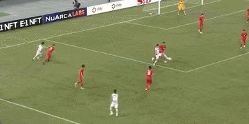 国足0比2日本射门数,射门30次输球