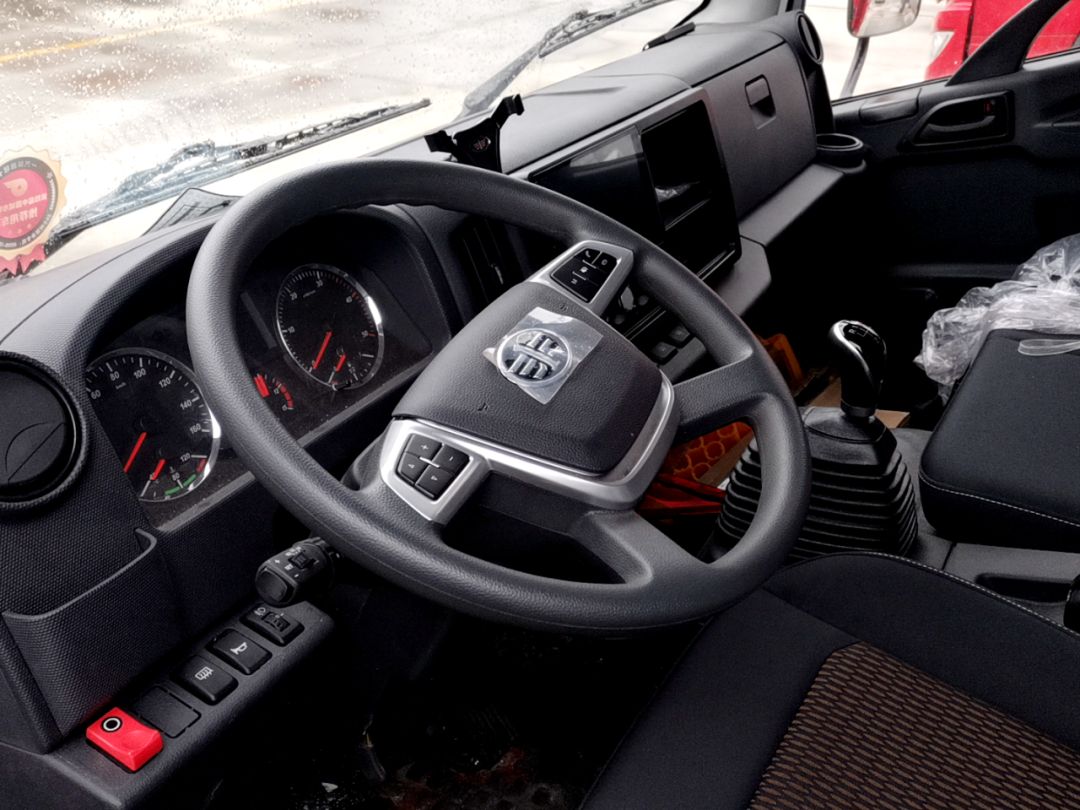 十堰龙信二手车市场雅阁,十堰龙信国际汽车城二手车直播