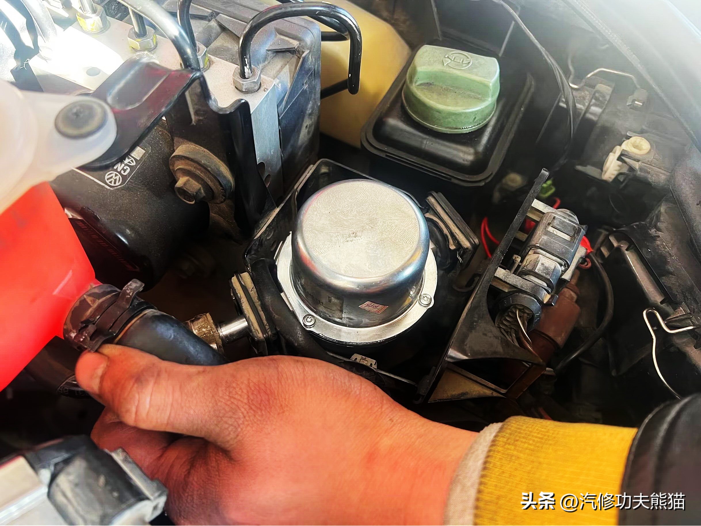 老帕萨特领驭大修后气门断了,老款帕萨特领驭时间怎么调整