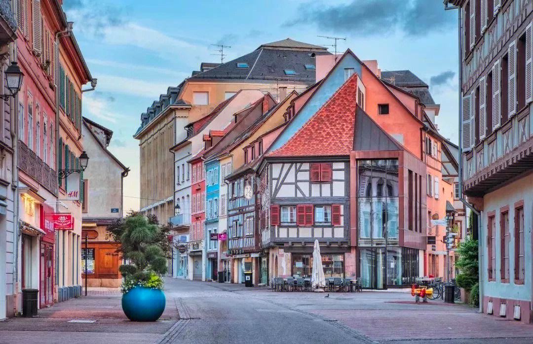 法国外籍兵团入籍法国,了解留学欧洲的努力方式