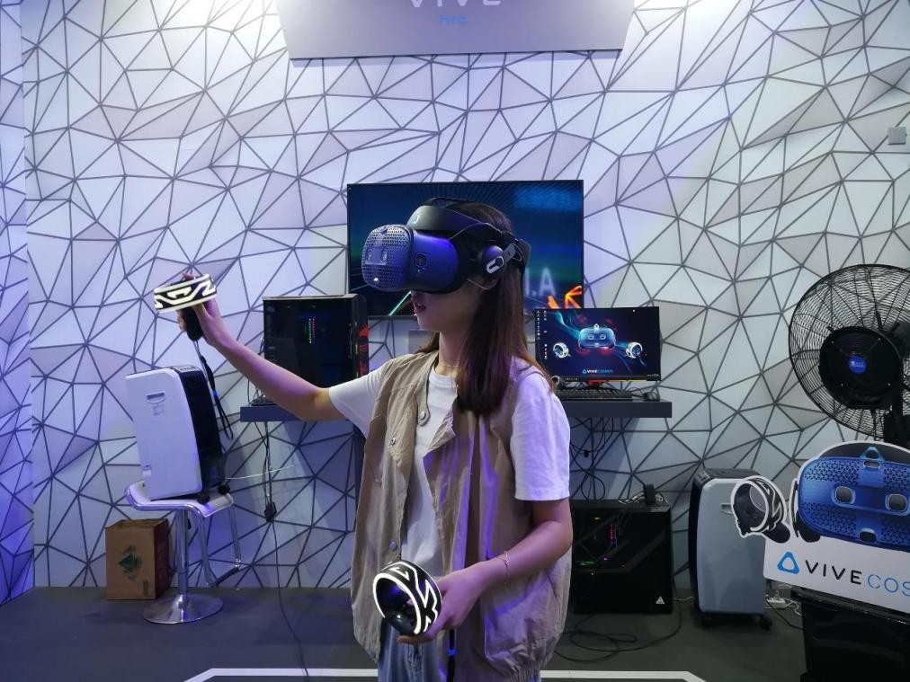 比尔盖茨预言ai真的淘汰手机了吗,比尔盖茨用什么取代手机