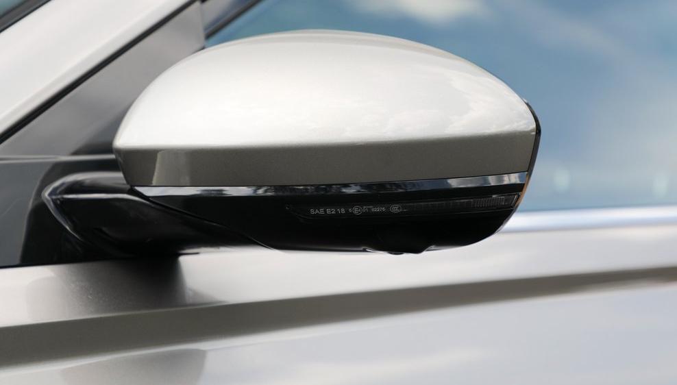 换装超大轮毂,19款新轩逸轮毂改装18寸