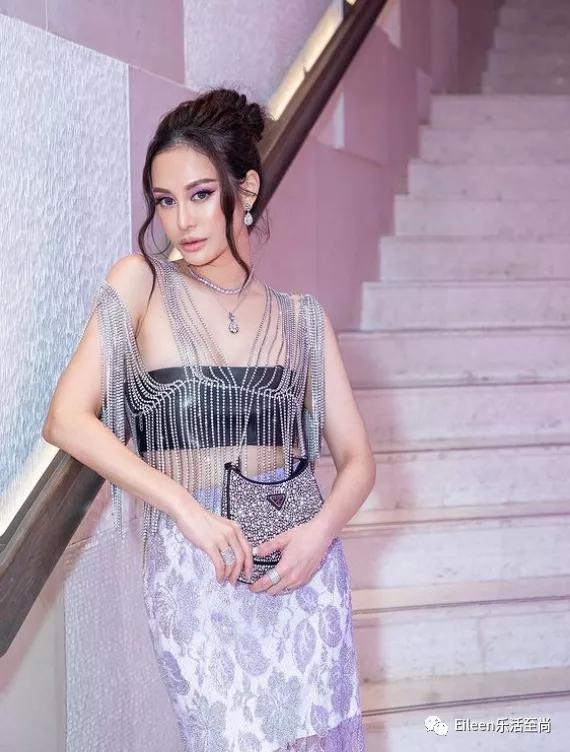 刚走红就被挖出黑料,刚走红就耍大牌被央视批评