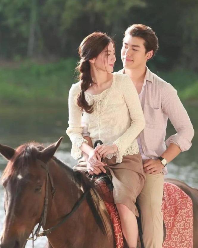 偶像剧照进现实！泰国顶流女星被男演员公开告白，5年友情变爱情