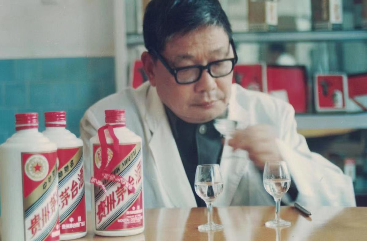 手机扫码验证茅台酒真假是否可靠?行家:可靠,但这2点不能忽视