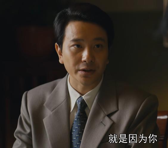 央视主播李梓萌封神一战,央视新闻李梓萌播出