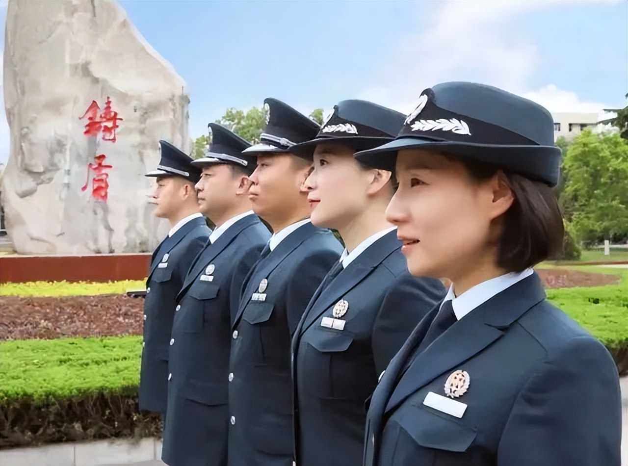 军队文职是最好考的公务员岗位,山东省公务员和部队文职哪个更好