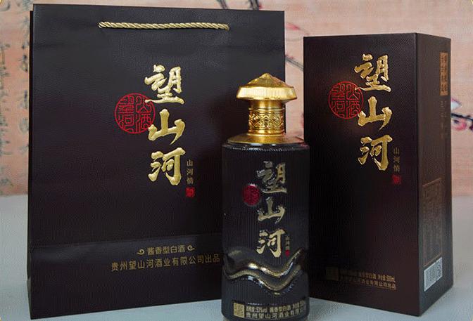 江苏大爷喝酒40年，总结出一份白酒“清单”，网友直言：真有眼光