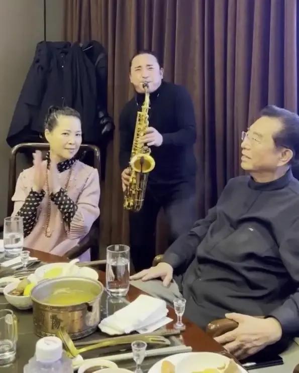 李双江收入过亿吗,李双江的养老金多少