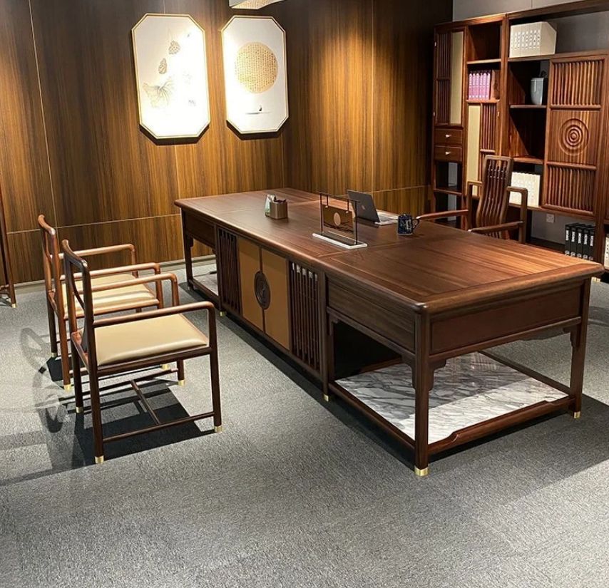 老板办公室装修复古家具效果图,100平老板办公室家具效果图