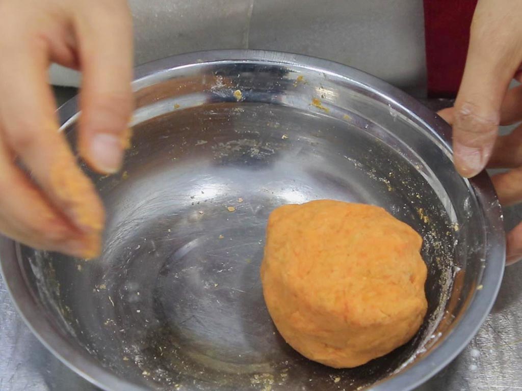 骨头汤虾皮不补钙真正补钙的食品,鸡蛋牛奶虾皮骨头汤补钙