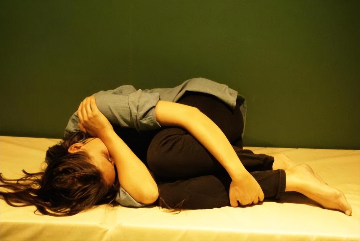 大姨妈结束以后一直有褐色分泌物,为什么月经结束后有褐色分泌物