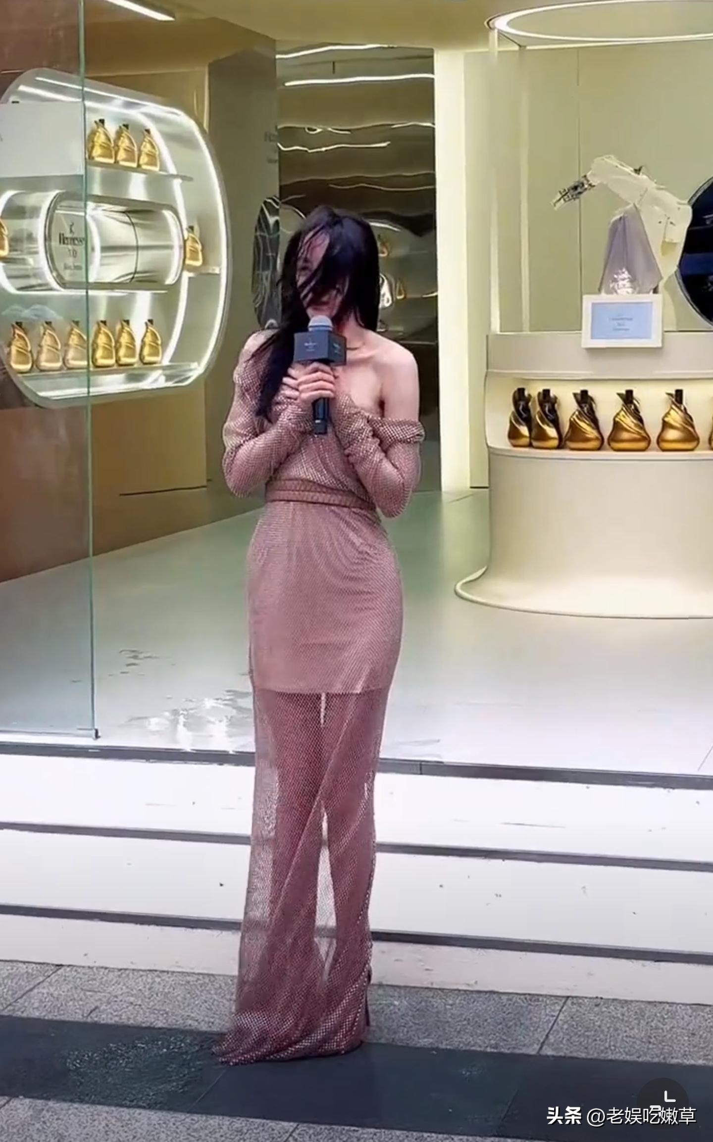 迪丽热巴：工作4年无休，获金鹰视后却被嘲，她是凭实力还是运气