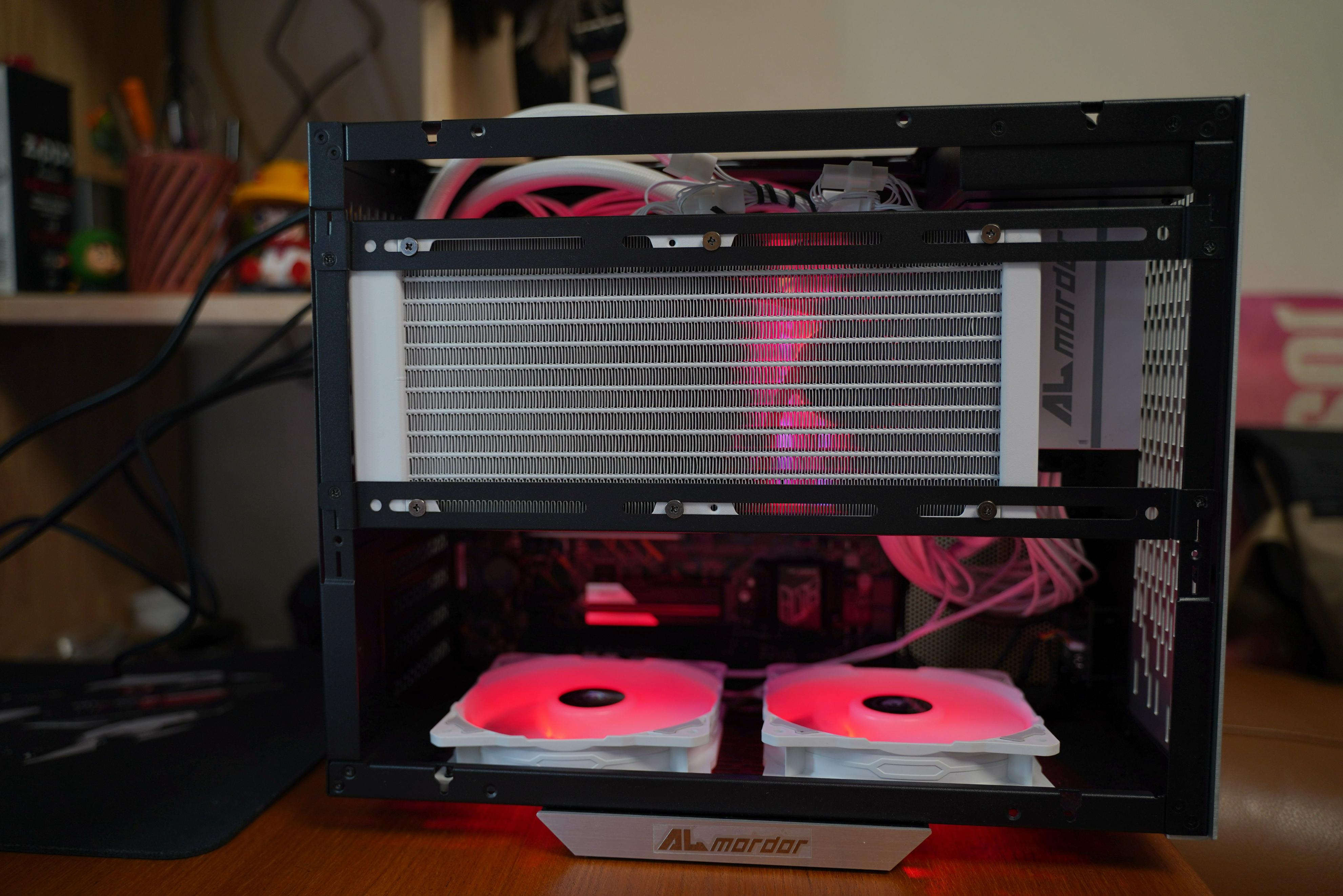 不断折腾不断快乐，给我的主机升级硬盘和散热