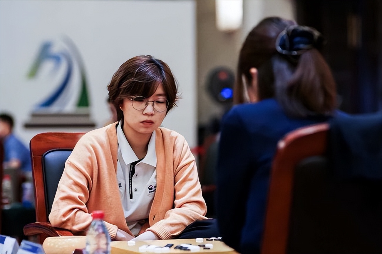 逆转战胜亚洲劲旅韩国队,逆转韩国重夺亚洲杯冠军