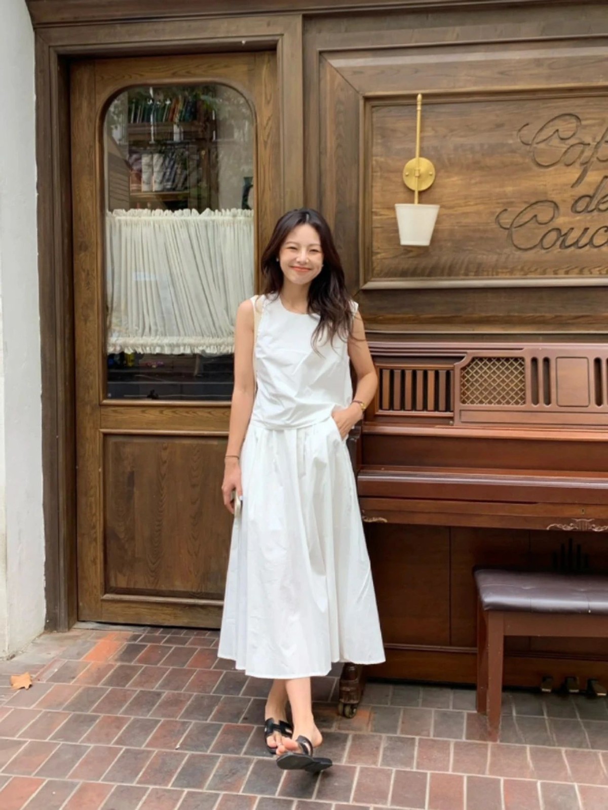 夏天穿什么颜色的t恤显瘦显白,男生夏天染什么颜色显白