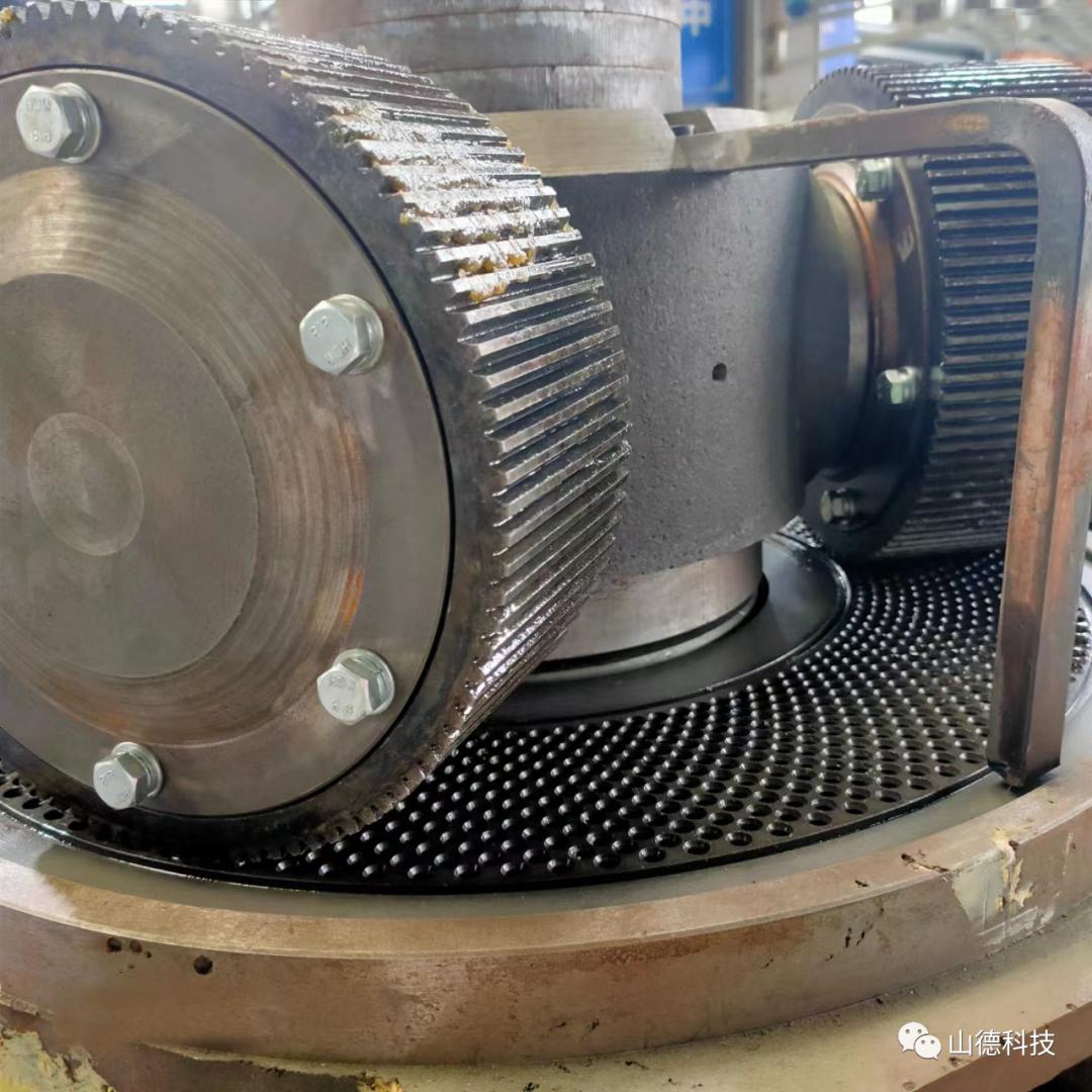 有机肥平模挤压造粒机设备,上海产有机肥平模造粒机