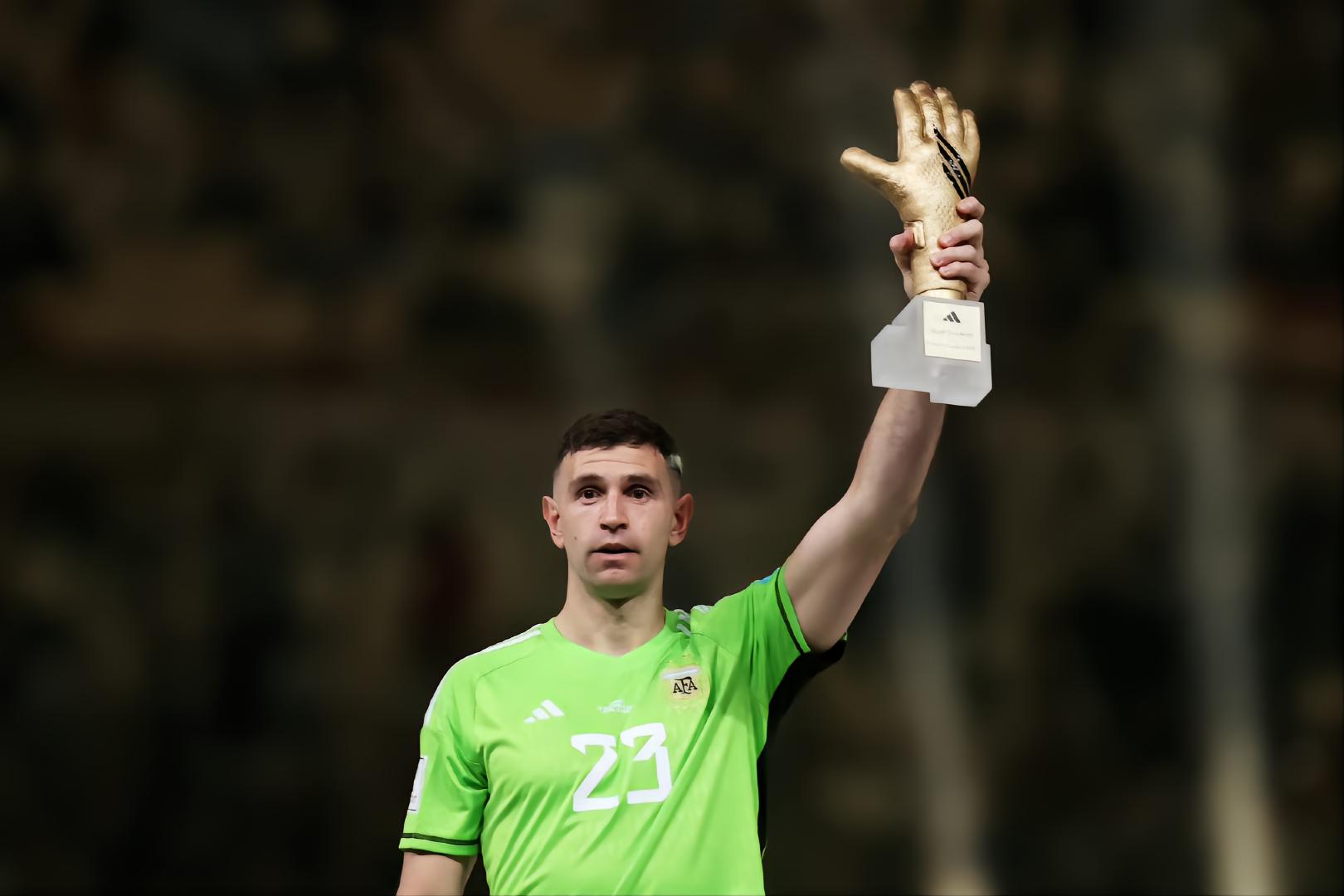 阿根廷门将马丁内斯不雅动作,阿根廷门将马丁内斯2018