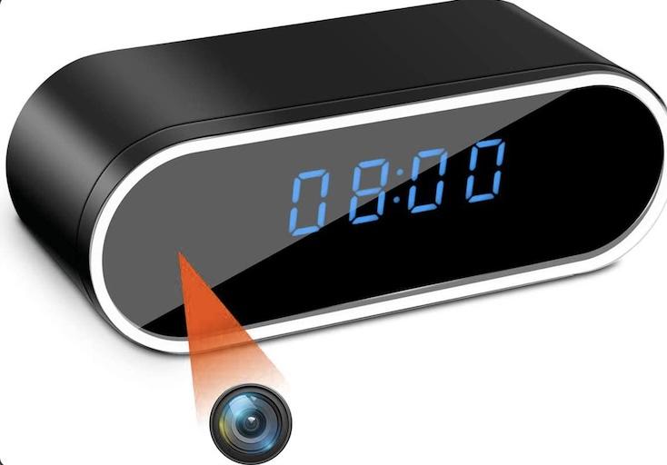 伦敦反恐警察*拍偷**51名模特的裸照视频，总时长达5天多