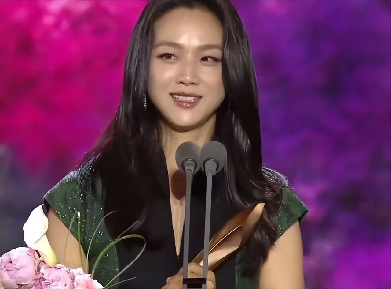 汤唯宋慧乔韩国颁奖典礼,韩国晚会汤唯