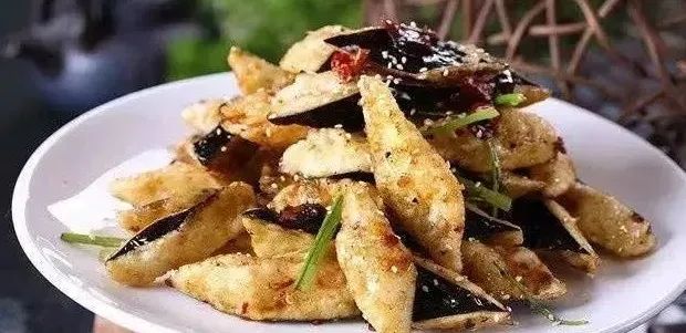 极具特色的家常菜红烧茄子,便宜好吃家常菜100道简单菜