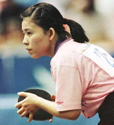 国乒女队王楠,王楠张怡宁女乒团体比赛视频