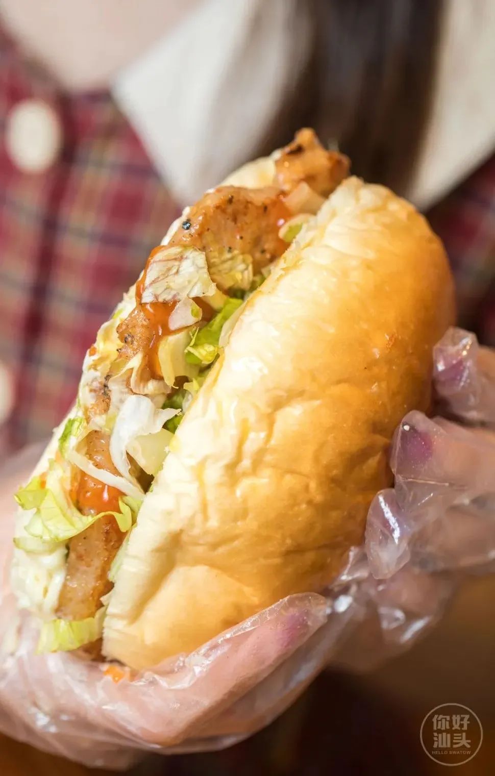 丹霞庄出现一个奇怪阿叔,一万块的店租竟卖起一元一只大鸡腿