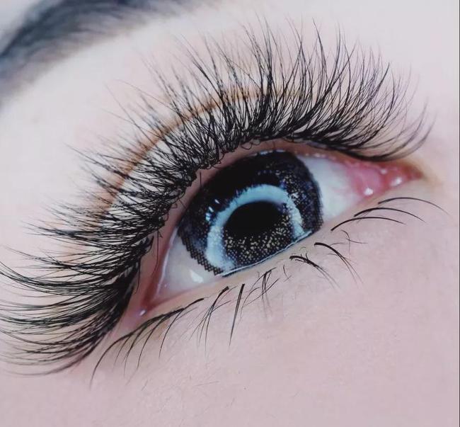 嫁接美睫的时候睫毛空缺怎么处理,美睫嫁接后为什么7到10天内补睫毛
