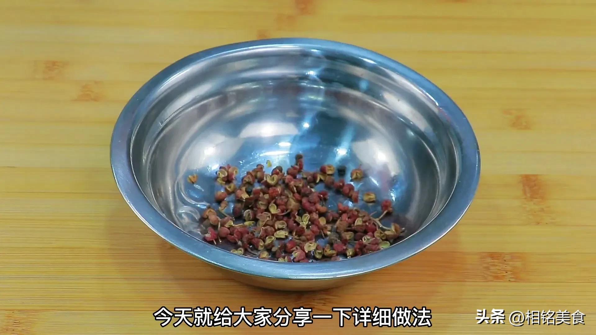 羊肉馅饺子怎么调馅不腥不膻,羊肉饺子馅咋调味不散