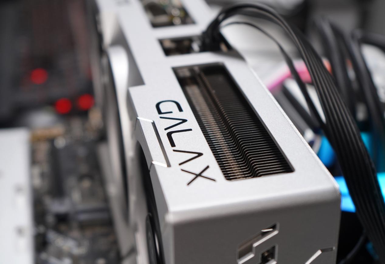 影驰rtx4060金属大师oc测评,影驰显卡rtx3060ti骁将